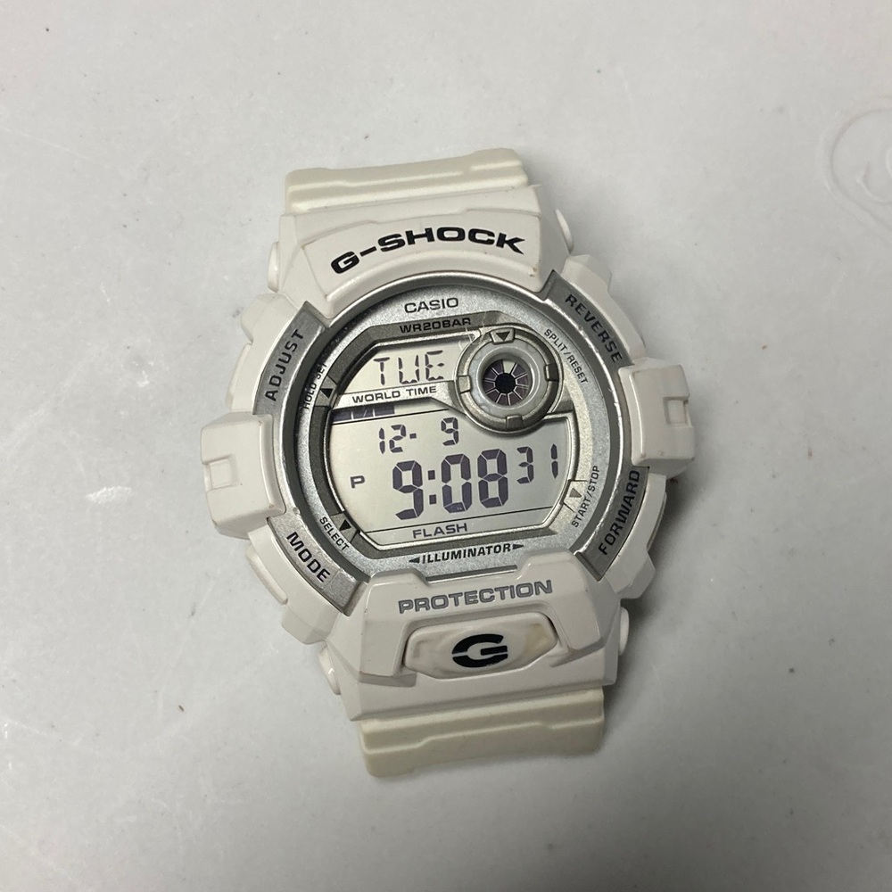 Casio Gshock G8900A, strap adapters, orange nato cloth strap, working battery - Picture 11 of 16